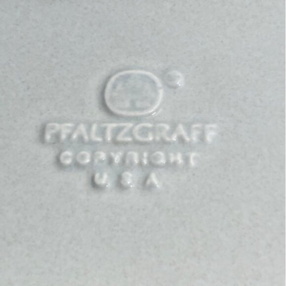 Pfaltzgraff Yorktowne Bread Plate A Joyous Heart Makes The Loaves Taste Better - Picture 5 of 7